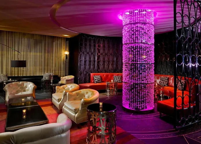 W Minneapolis - The Foshay